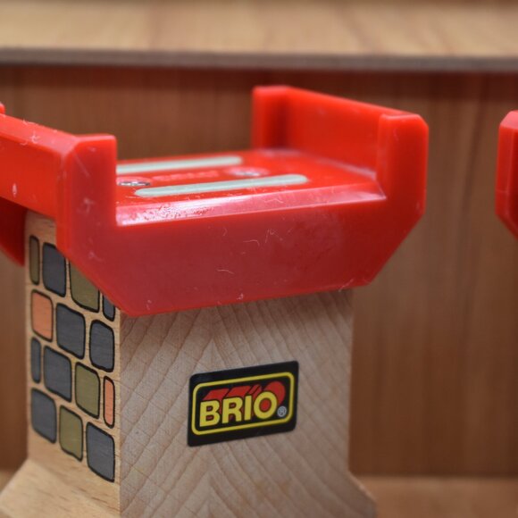 Brio Wooden Railway 3 Inch Track Riser Thomas and Friends Wooden Compatible x 2 - Picture 2 of 9